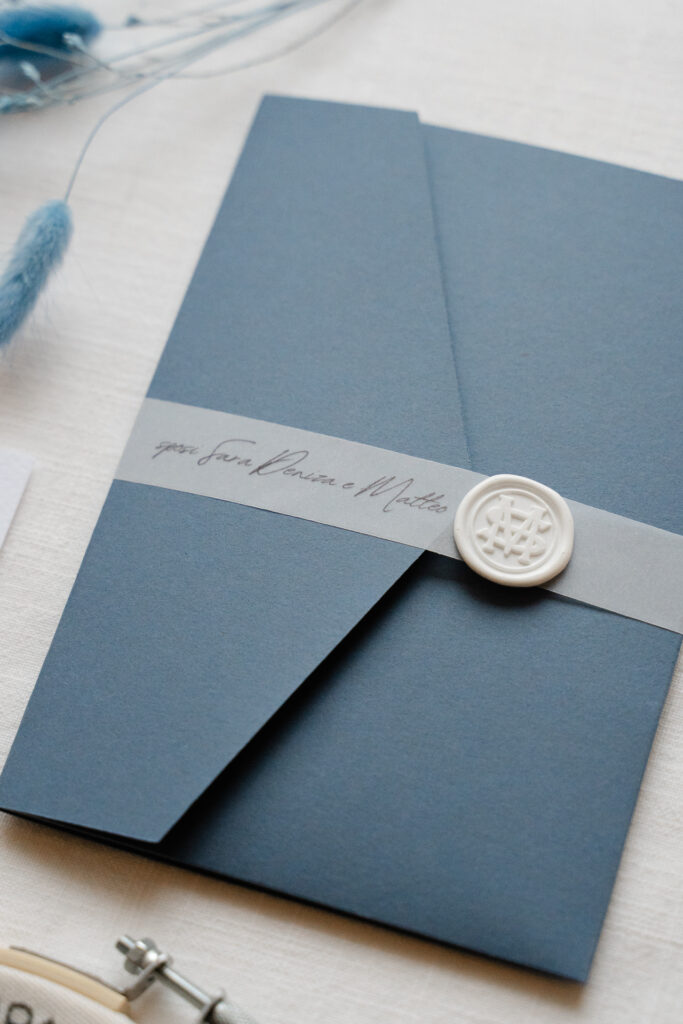 partecipazioni matrimonio blu pocketfold